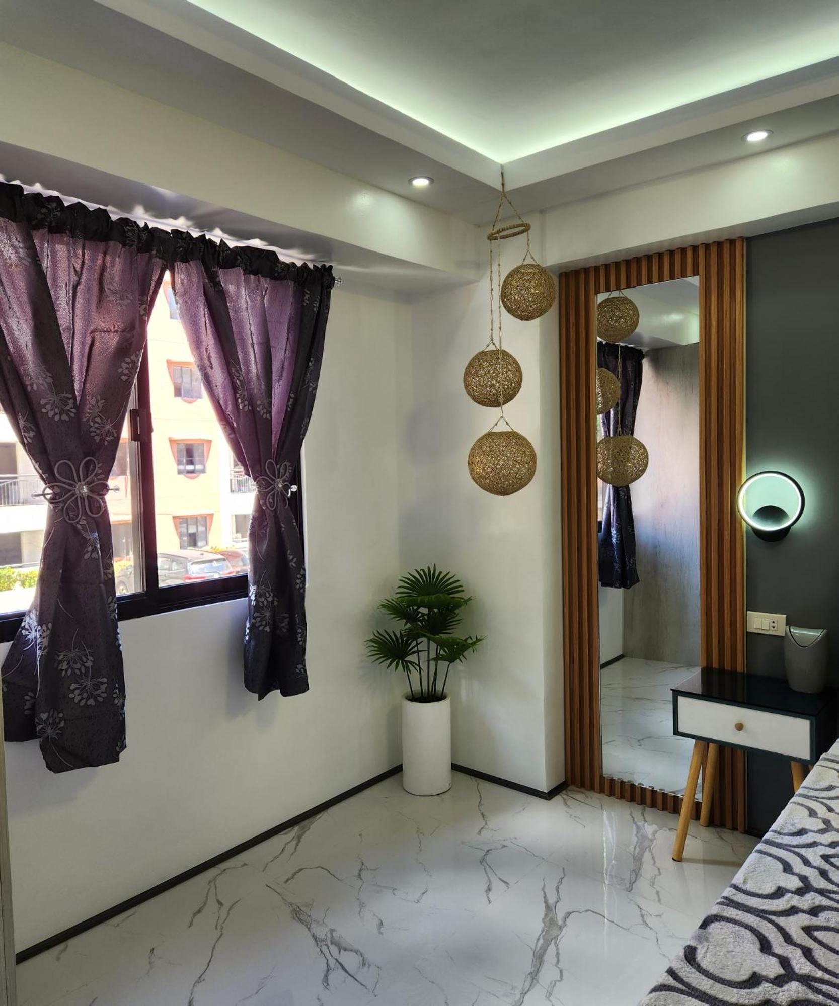 Condo Azur Suites B207 Near Airport, Netflix, Stylish, Cozy With Swimming Pool マクタン エクステリア 写真
