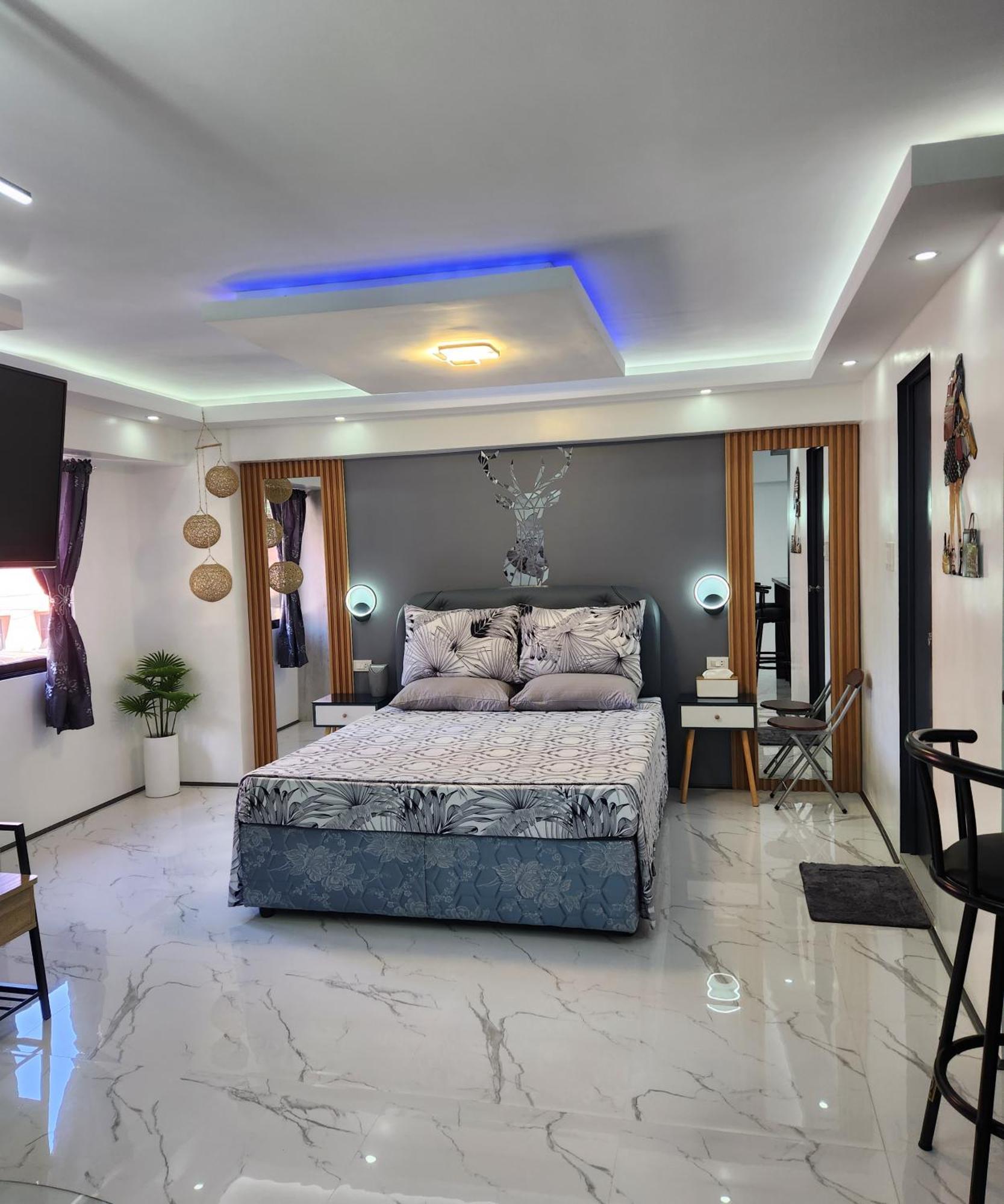 Condo Azur Suites B207 Near Airport, Netflix, Stylish, Cozy With Swimming Pool マクタン エクステリア 写真